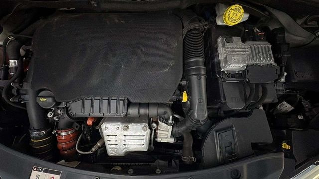 Peugeot208 PureTech 110 S&S Allure 81 kW (110 CV) Vehículo usado en Barcelona - 15