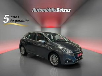 Peugeot 208 PureTech 110 S&S Allure 81 kW (110 CV) Peugeot 208 PureTech 110 S&S Allure 81 kW (110 CV)