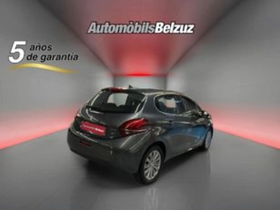 Peugeot 208 PureTech 110 S&S Allure 81 kW (110 CV) Peugeot 208 PureTech 110 S&S Allure 81 kW (110 CV)