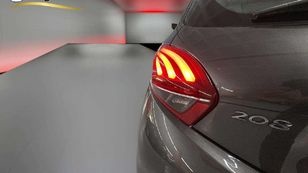 Peugeot 208 PureTech 110 S&S Allure 81 kW (110 CV)