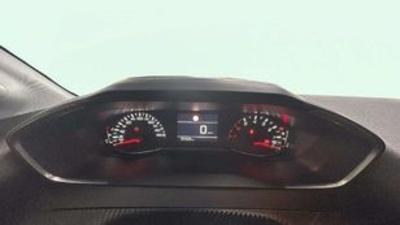 Peugeot 208 PureTech 100 Active Pack 75 kW (100 CV) Peugeot 208 PureTech 100 Active Pack 75 kW (100 CV)
