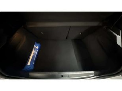 Peugeot 208 PureTech 100 Active Pack 75 kW (100 CV) Peugeot 208 PureTech 100 Active Pack 75 kW (100 CV)