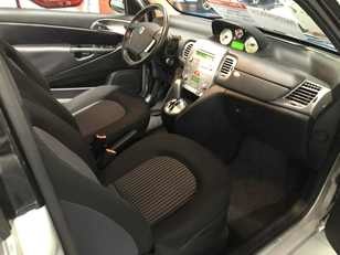 Lancia Ypsilon 1.4 16v Oro 70 kW (95 CV) Lancia Ypsilon 1.4 16v Oro 70 kW (95 CV)