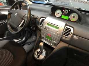 Lancia Ypsilon 1.4 16v Oro 70 kW (95 CV) Lancia Ypsilon 1.4 16v Oro 70 kW (95 CV)