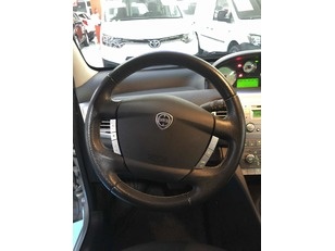 Lancia Ypsilon 1.4 16v Oro 70 kW (95 CV) Lancia Ypsilon 1.4 16v Oro 70 kW (95 CV)