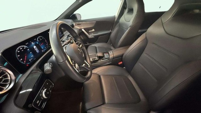 Mercedes-BenzClase A 180 d 85 kW (116 CV) Vehículo usado en Barcelona - 10 Mercedes-BenzClase A 180 d 85 kW (116 CV) Vehículo usado en Barcelona - 10