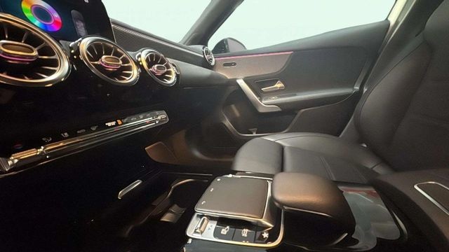 Mercedes-BenzClase A 180 d 85 kW (116 CV) Vehículo usado en Barcelona - 13