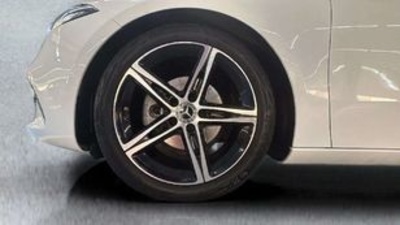 Mercedes-Benz Clase A 180 d 85 kW (116 CV) Mercedes-Benz Clase A 180 d 85 kW (116 CV)