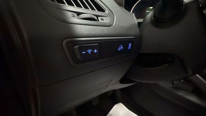 Hyundaiix35 1.6 GDi Essence 4x2 99 kW (135 CV) Vehículo usado en Barcelona - 17 Hyundaiix35 1.6 GDi Essence 4x2 99 kW (135 CV) Vehículo usado en Barcelona - 17