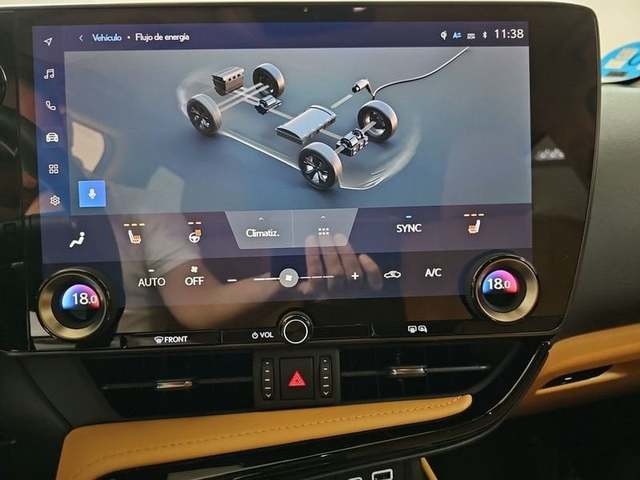 Lexus NX 450h+ Premium+ 4WD 225 kW (306 CV) Vehículo usado en Madrid - 23