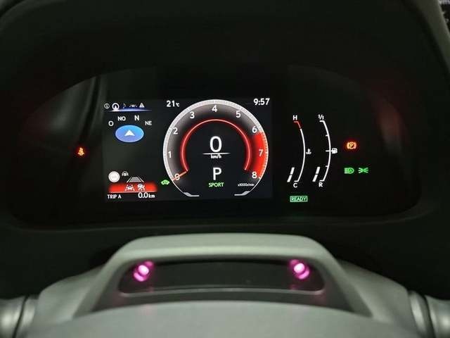 Lexus UX 300h Plus 146 kW (199 CV) Vehículo usado en Madrid - 19