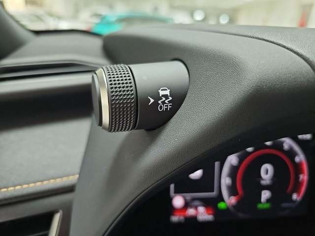 Lexus UX 300h Plus 146 kW (199 CV) Vehículo usado en Madrid - 20