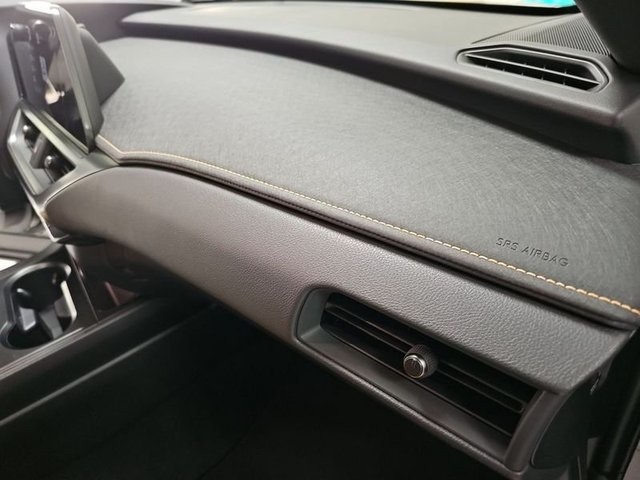 Lexus UX 300h Plus 146 kW (199 CV) Vehículo usado en Madrid - 26