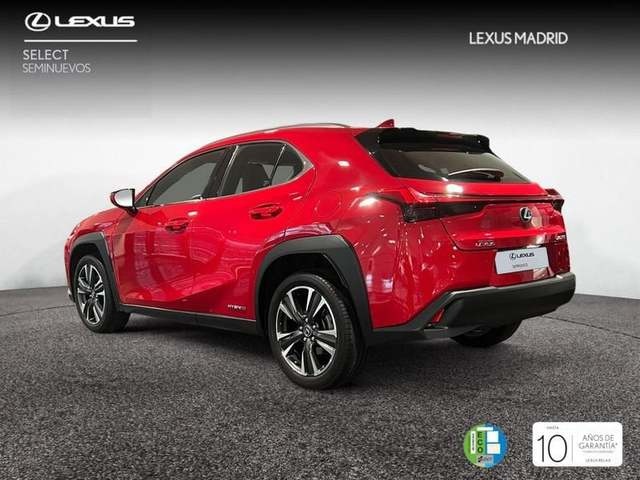 Lexus UX 250h Premium 135 kW (184 CV) Vehículo usado en Madrid - 2