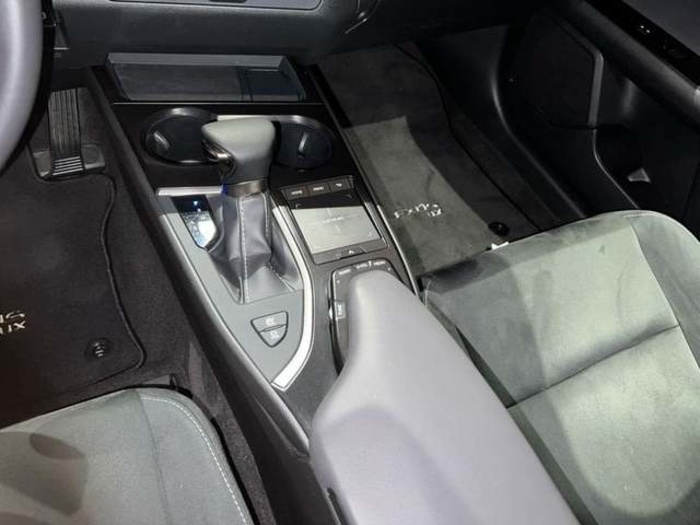 Lexus UX 250h Premium 135 kW (184 CV) Vehículo usado en Madrid - 19 Lexus UX 250h Premium 135 kW (184 CV) Vehículo usado en Madrid - 19