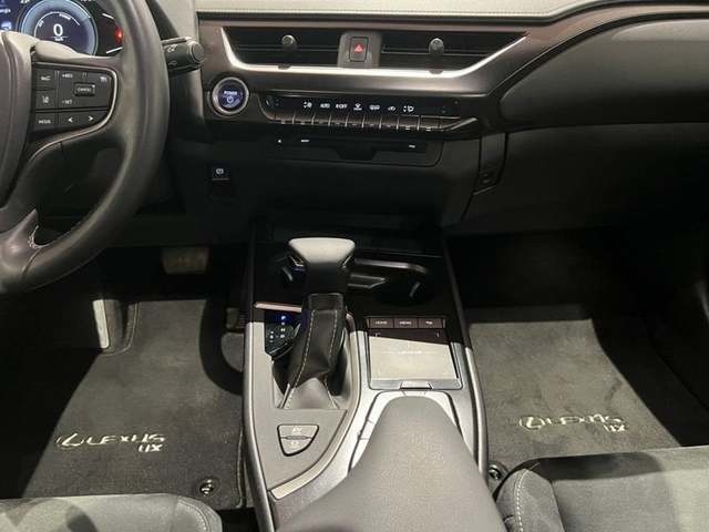 Lexus UX 250h Premium 135 kW (184 CV) Vehículo usado en Madrid - 20 Lexus UX 250h Premium 135 kW (184 CV) Vehículo usado en Madrid - 20