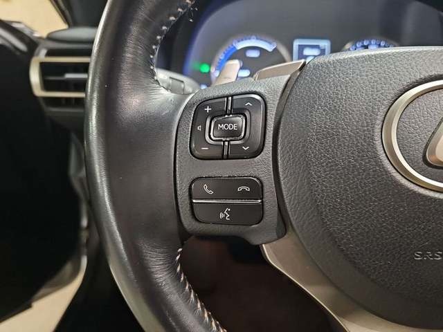 Lexus RC 300h Executive 164 kW (223 CV) Vehículo usado en Madrid - 16 Lexus RC 300h Executive 164 kW (223 CV) Vehículo usado en Madrid - 16