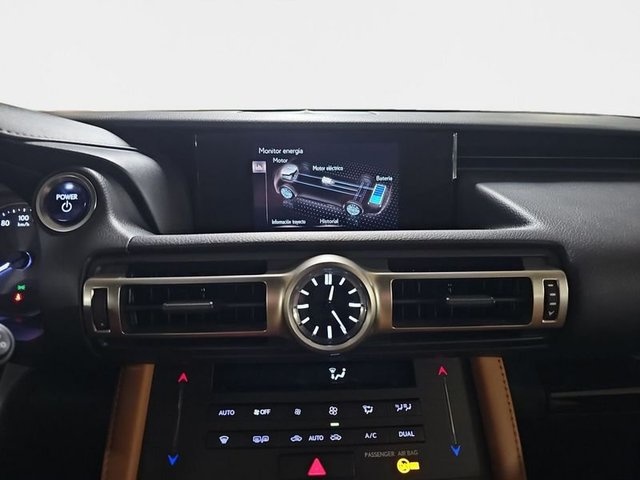 Lexus RC 300h Executive 164 kW (223 CV) Vehículo usado en Madrid - 23 Lexus RC 300h Executive 164 kW (223 CV) Vehículo usado en Madrid - 23