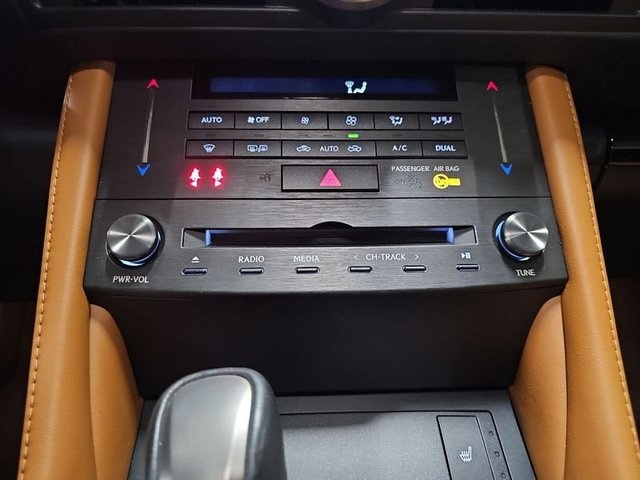 Lexus RC 300h Executive 164 kW (223 CV) Vehículo usado en Madrid - 26 Lexus RC 300h Executive 164 kW (223 CV) Vehículo usado en Madrid - 26