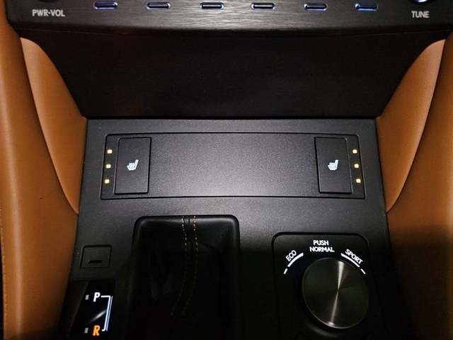 Lexus RC 300h Executive 164 kW (223 CV) Vehículo usado en Madrid - 27 Lexus RC 300h Executive 164 kW (223 CV) Vehículo usado en Madrid - 27