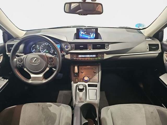 Lexus CT 200h Business 100 kW (136 CV) Vehículo usado en Madrid - 8