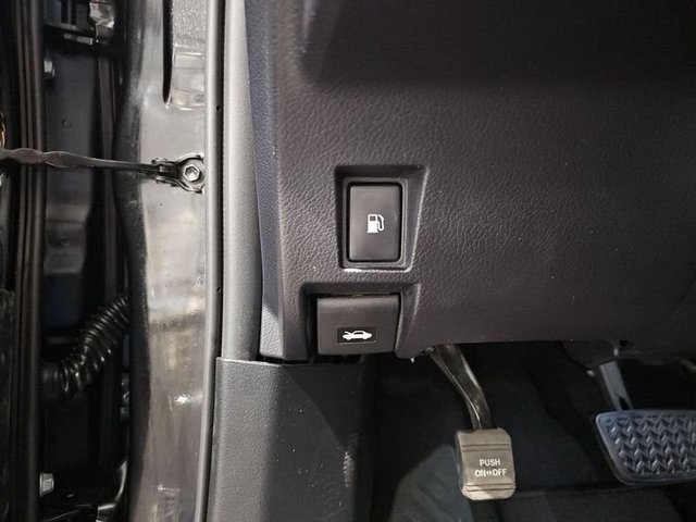 Lexus CT 200h Business 100 kW (136 CV) Vehículo usado en Madrid - 18