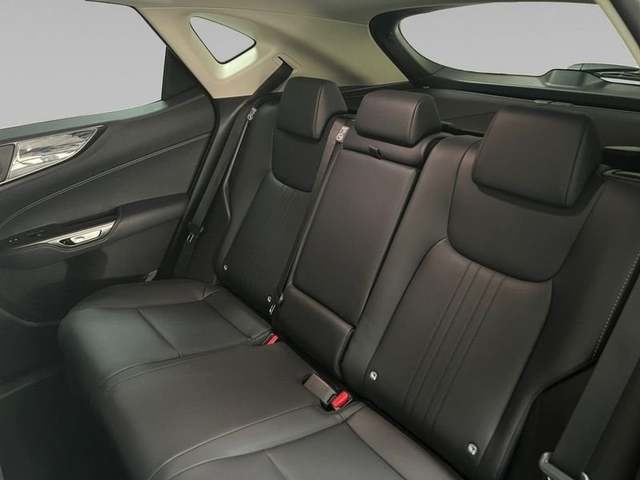 Lexus NX 450h+ Executive 4WD 225 kW (306 CV) Vehículo usado en Madrid - 9