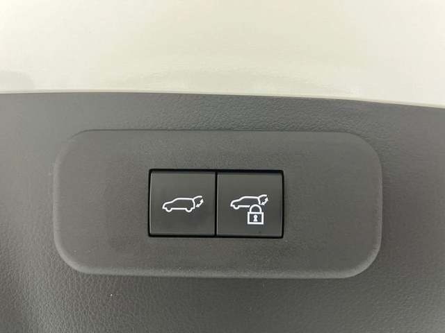 Lexus NX 450h+ Executive 4WD 225 kW (306 CV) Vehículo usado en Madrid - 30 Lexus NX 450h+ Executive 4WD 225 kW (306 CV) Vehículo usado en Madrid - 30