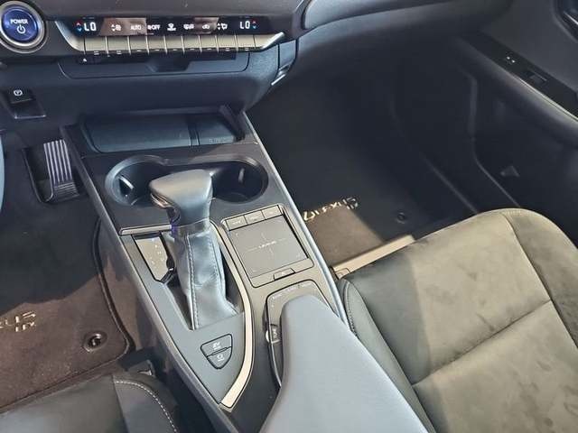 Lexus UX 250h Business 2WD 135 kW (184 CV) Vehículo usado en Madrid - 23 Lexus UX 250h Business 2WD 135 kW (184 CV) Vehículo usado en Madrid - 23