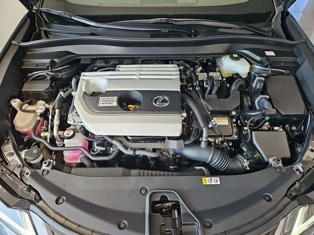 Lexus UX 250h Business 2WD 135 kW (184 CV) Vehículo usado en Madrid - 31 Lexus UX 250h Business 2WD 135 kW (184 CV) Vehículo usado en Madrid - 31