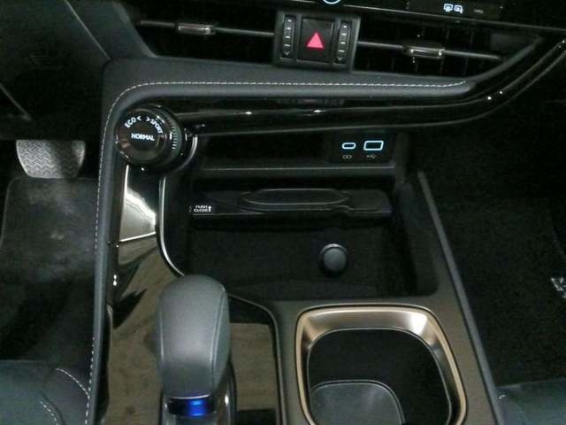 Lexus NX 350h Business City 2WD 178 kW (242 CV) Vehículo usado en Madrid - 19