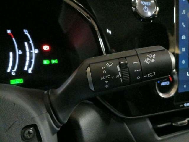 Lexus NX 350h Business City 2WD 178 kW (242 CV) Vehículo usado en Madrid - 14