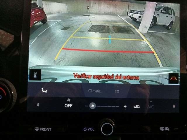 Lexus NX 350h Business City 2WD 178 kW (242 CV) Vehículo usado en Madrid - 17