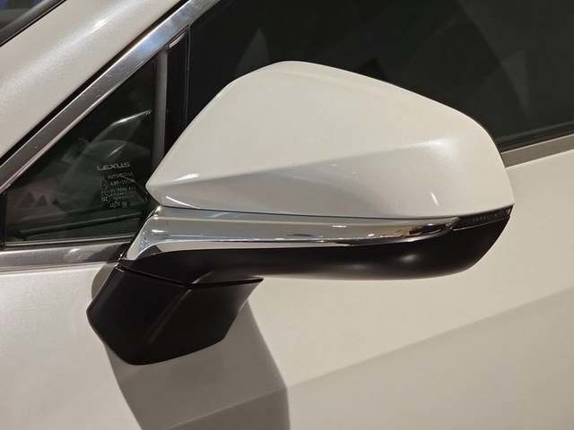 Lexus NX 350h Business City 2WD 178 kW (242 CV) Vehículo usado en Madrid - 31