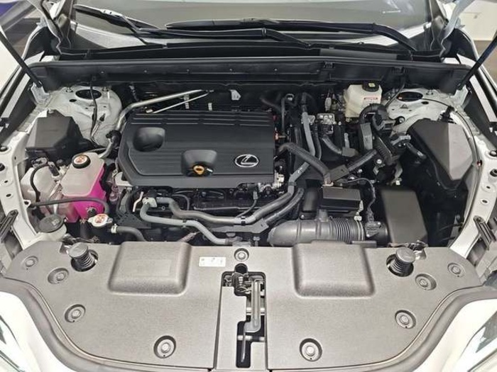 Lexus NX 350h Business City 2WD 178 kW (242 CV) Vehículo usado en Madrid - 38 Lexus NX 350h Business City 2WD 178 kW (242 CV) Vehículo usado en Madrid - 38