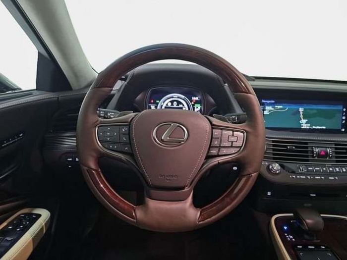 Lexus LS 500h Executive 264 kW (359 CV) Vehículo usado en Madrid - 13 Lexus LS 500h Executive 264 kW (359 CV) Vehículo usado en Madrid - 13