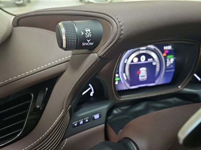 Lexus LS 500h Executive 264 kW (359 CV) Vehículo usado en Madrid - 30 Lexus LS 500h Executive 264 kW (359 CV) Vehículo usado en Madrid - 30