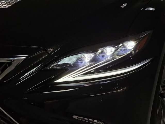 Lexus LS 500h Executive 264 kW (359 CV) Vehículo usado en Madrid - 39