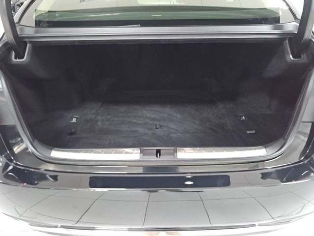 Lexus LS 500h Executive 264 kW (359 CV) Vehículo usado en Madrid - 41