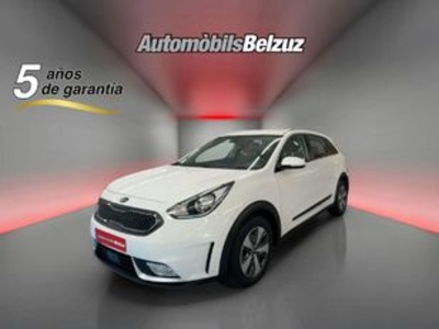 Kia Niro 1.6 GDi HEV Drive 104 kW (141 CV) Kia Niro 1.6 GDi HEV Drive 104 kW (141 CV)