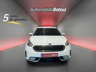 Kia Niro 1.6 GDi HEV Drive 104 kW (141 CV) Kia Niro 1.6 GDi HEV Drive 104 kW (141 CV)