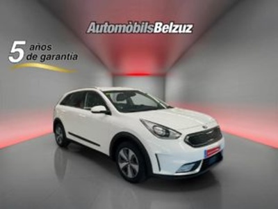 Kia Niro 1.6 GDi HEV Drive 104 kW (141 CV) Kia Niro 1.6 GDi HEV Drive 104 kW (141 CV)