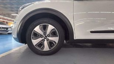 Kia Niro 1.6 GDi HEV Drive 104 kW (141 CV) Kia Niro 1.6 GDi HEV Drive 104 kW (141 CV)
