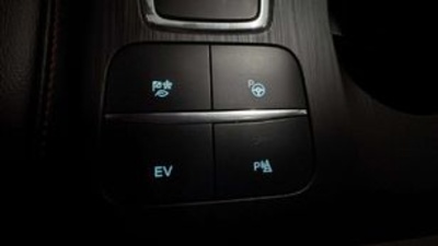 Ford Kuga 2.5 Duratec PHEV Titanium Auto 165 kW (225 CV) Ford Kuga 2.5 Duratec PHEV Titanium Auto 165 kW (225 CV)