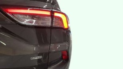 Ford Kuga 2.5 Duratec PHEV Titanium Auto 165 kW (225 CV) Ford Kuga 2.5 Duratec PHEV Titanium Auto 165 kW (225 CV)