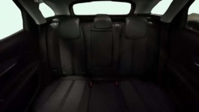 Peugeot 3008 PureTech 130 S&S Active 96 kW (130 CV) Peugeot 3008 PureTech 130 S&S Active 96 kW (130 CV)