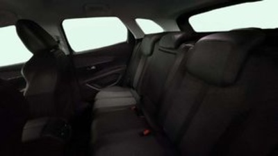 Peugeot 3008 PureTech 130 S&S Active 96 kW (130 CV) Peugeot 3008 PureTech 130 S&S Active 96 kW (130 CV)