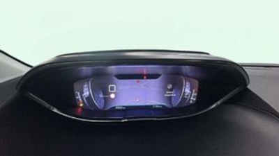 Peugeot 3008 PureTech 130 S&S Active 96 kW (130 CV) Peugeot 3008 PureTech 130 S&S Active 96 kW (130 CV)