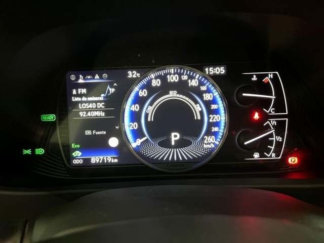 Lexus UX 250h Business 2WD 135 kW (184 CV) Vehículo usado en Madrid - 10 Lexus UX 250h Business 2WD 135 kW (184 CV) Vehículo usado en Madrid - 10