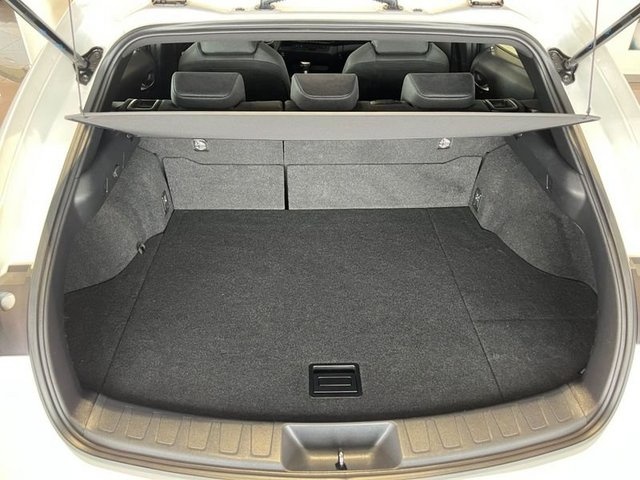 Lexus UX 250h Premium 135 kW (184 CV) Vehículo usado en Madrid - 23 Lexus UX 250h Premium 135 kW (184 CV) Vehículo usado en Madrid - 23